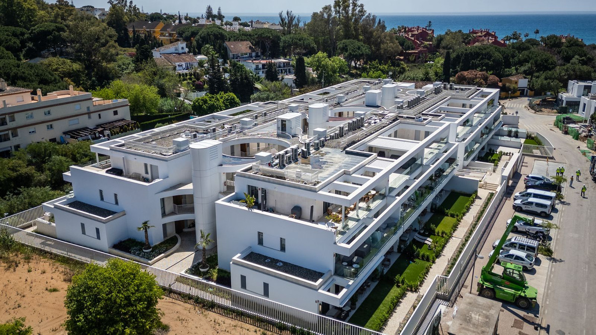 3 Bed Apartment for sale in Elviria Costa Del Sol, Málaga, Spain