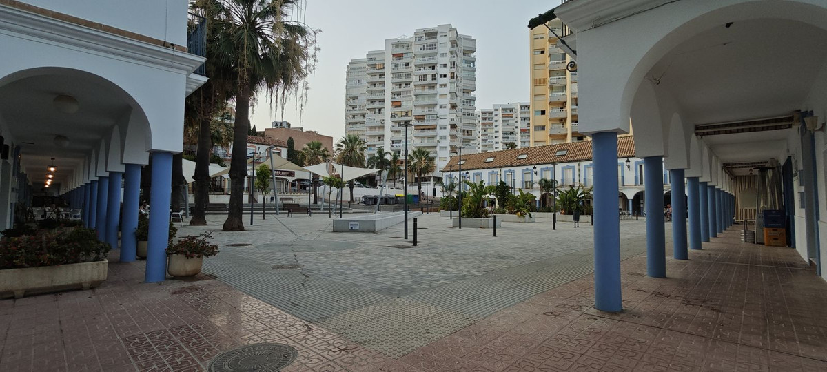 2 Bed Apartment for sale in Benalmadena Costa Costa Del Sol, Málaga, Spain