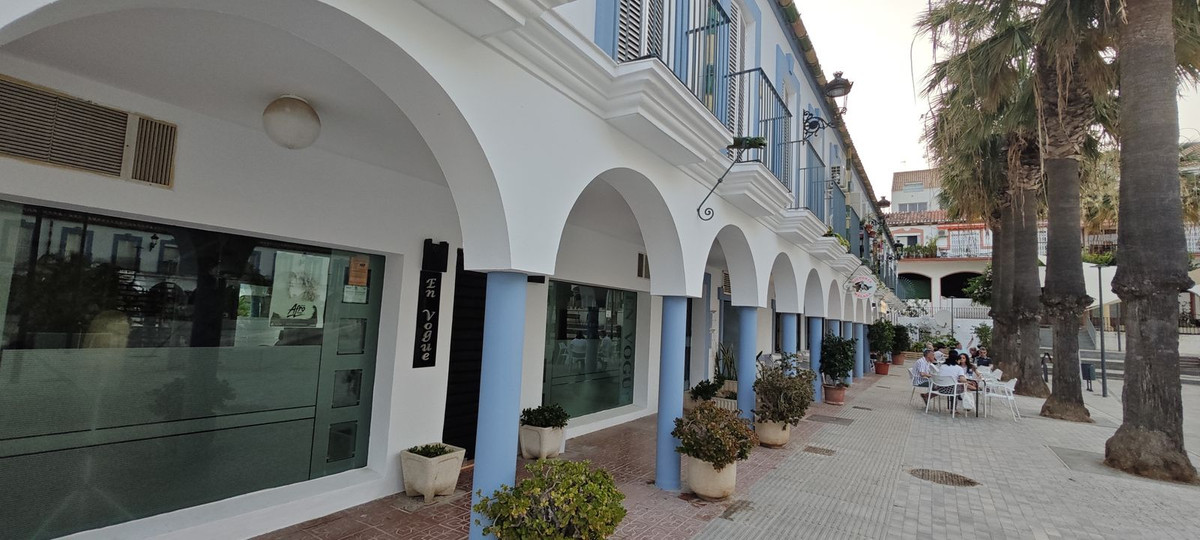 2 Bed Apartment for sale in Benalmadena Costa Costa Del Sol, Málaga, Spain