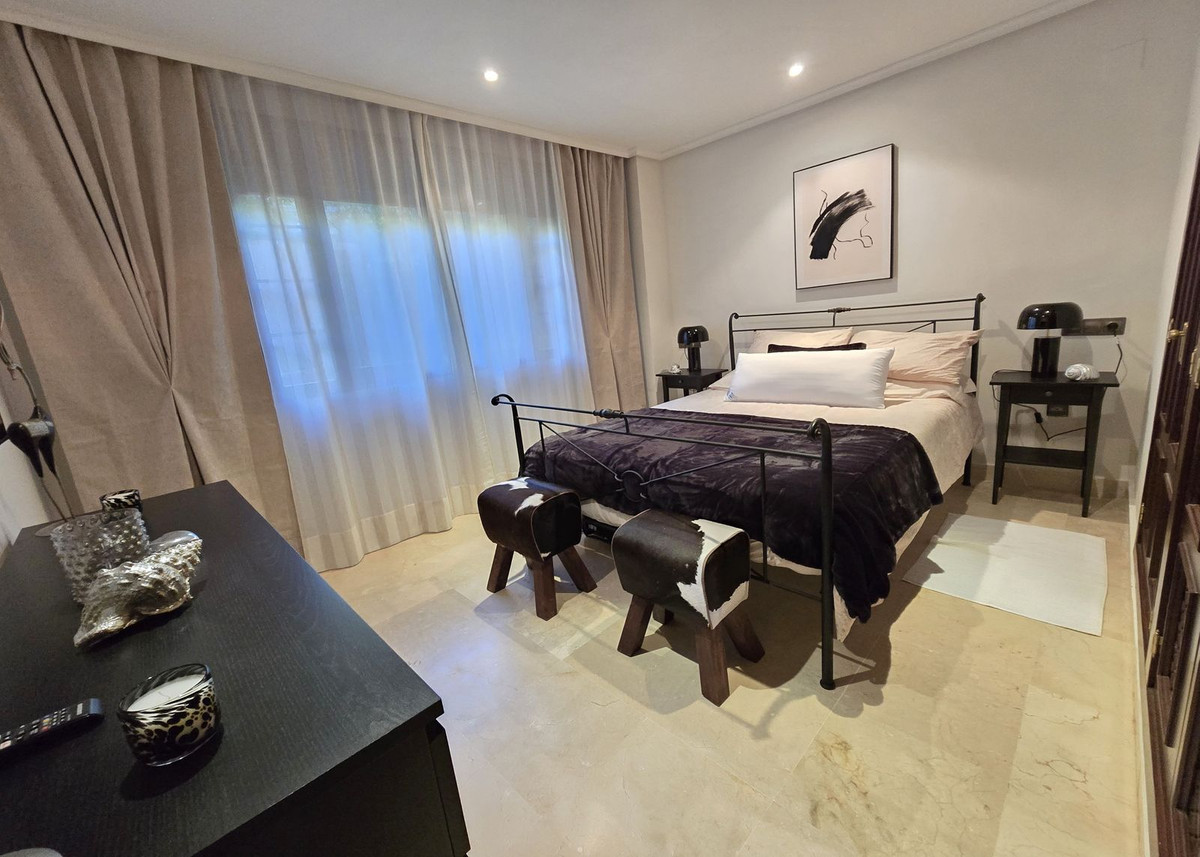 2 Bed Apartment for sale in La Mairena Costa Del Sol, Málaga, Spain