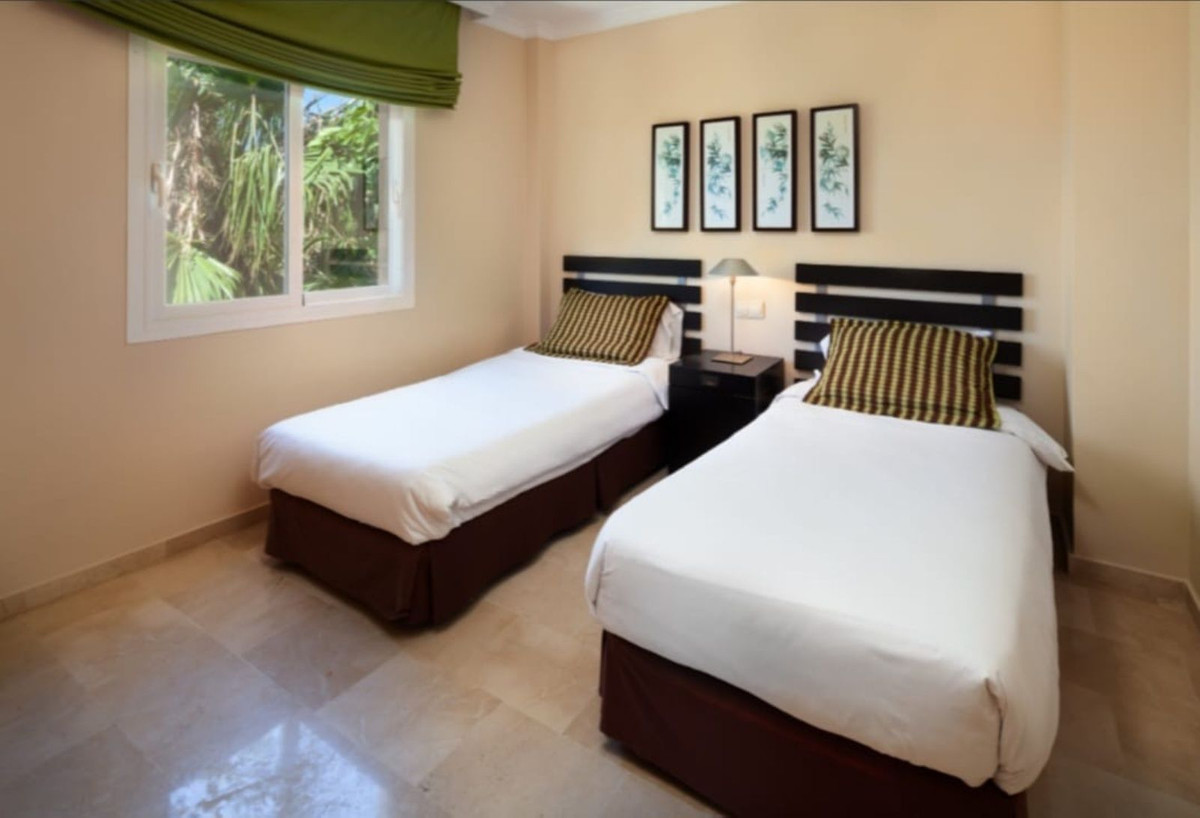 Se vende Apartamento Planta Baja de 2 dormitorios en Costa Del Sol, Málaga, España