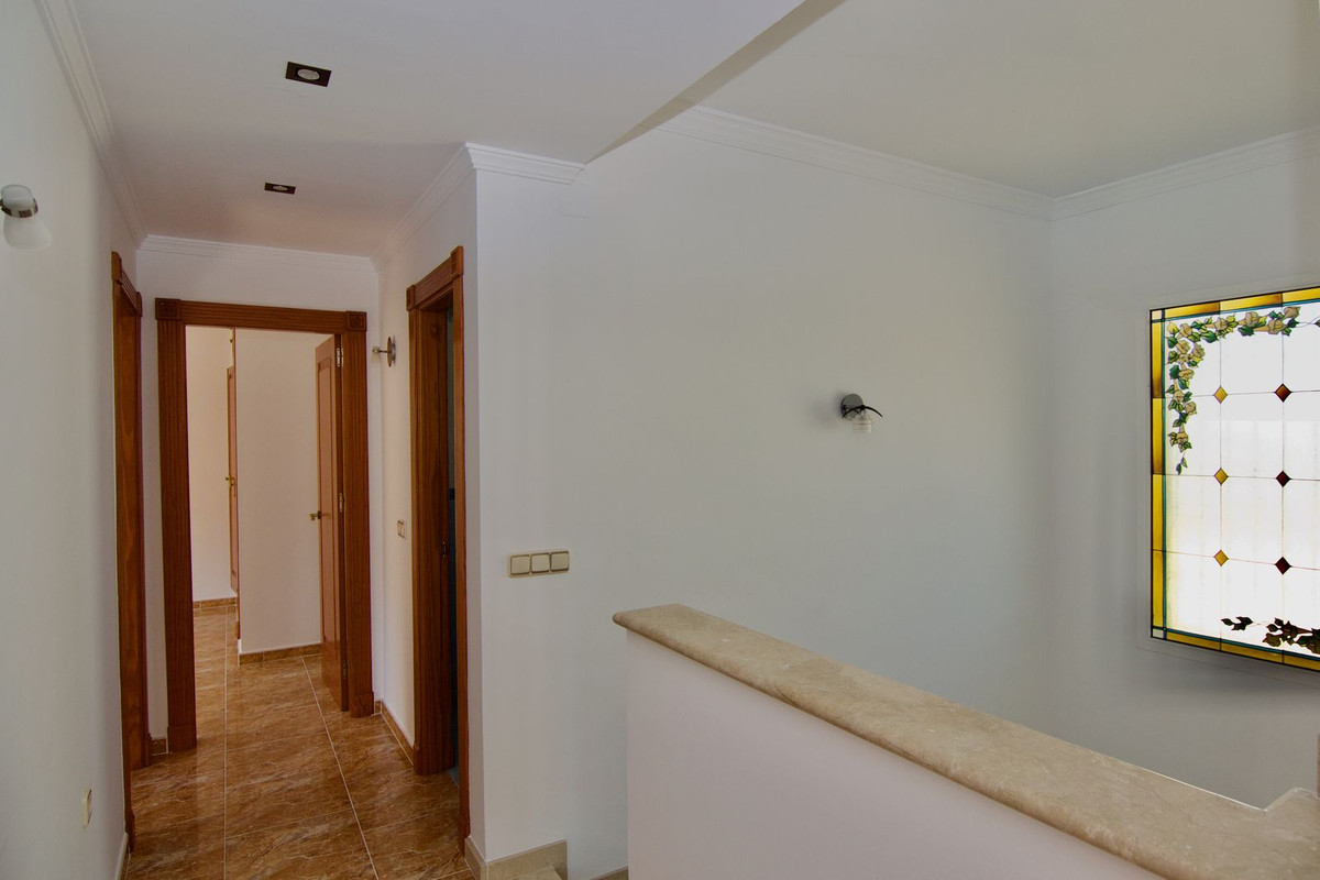 4 Bed Townhouse for sale in Alhaurín De La Torre Costa Del Sol, Málaga, Spain