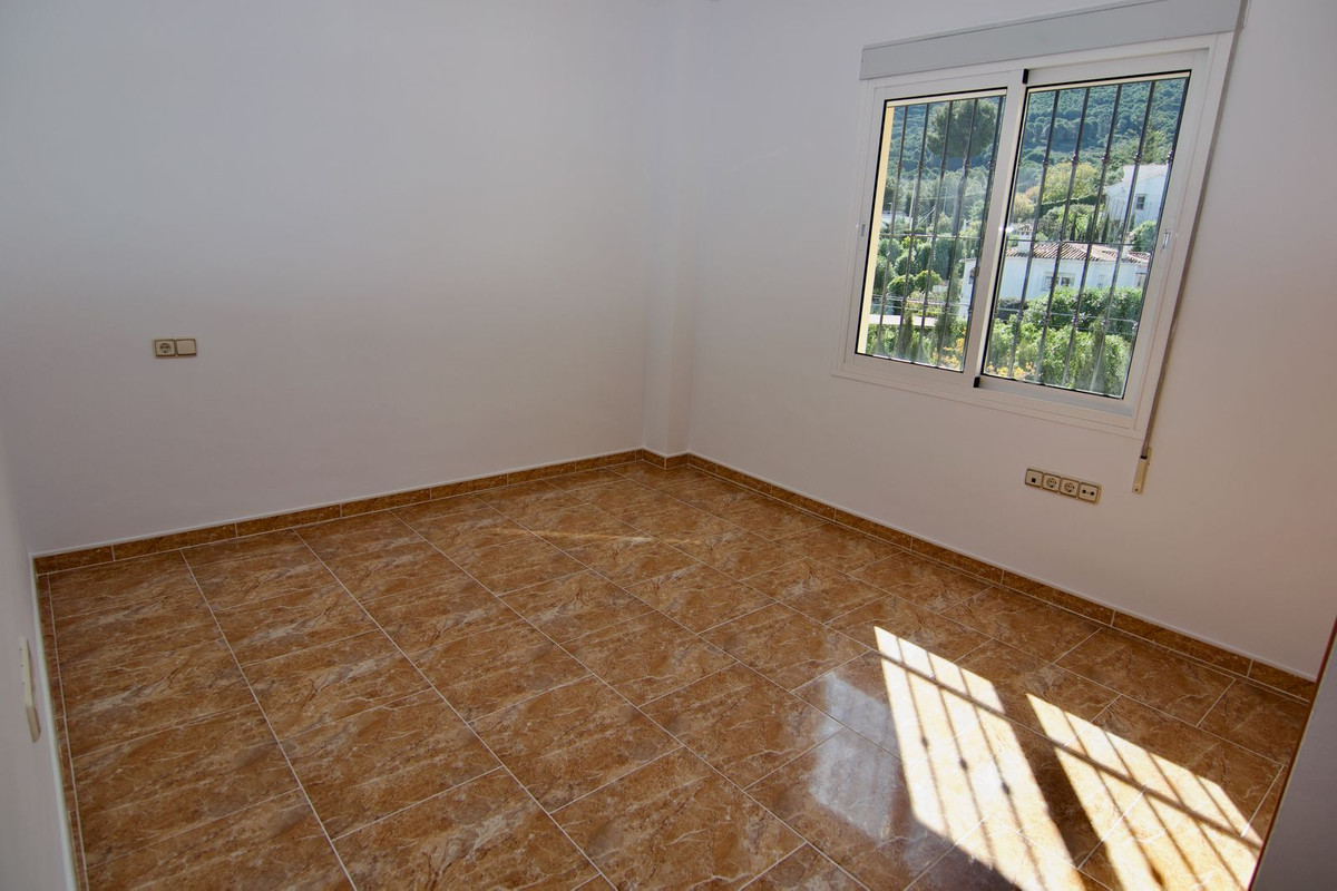 4 Bed Townhouse for sale in Alhaurín De La Torre Costa Del Sol, Málaga, Spain