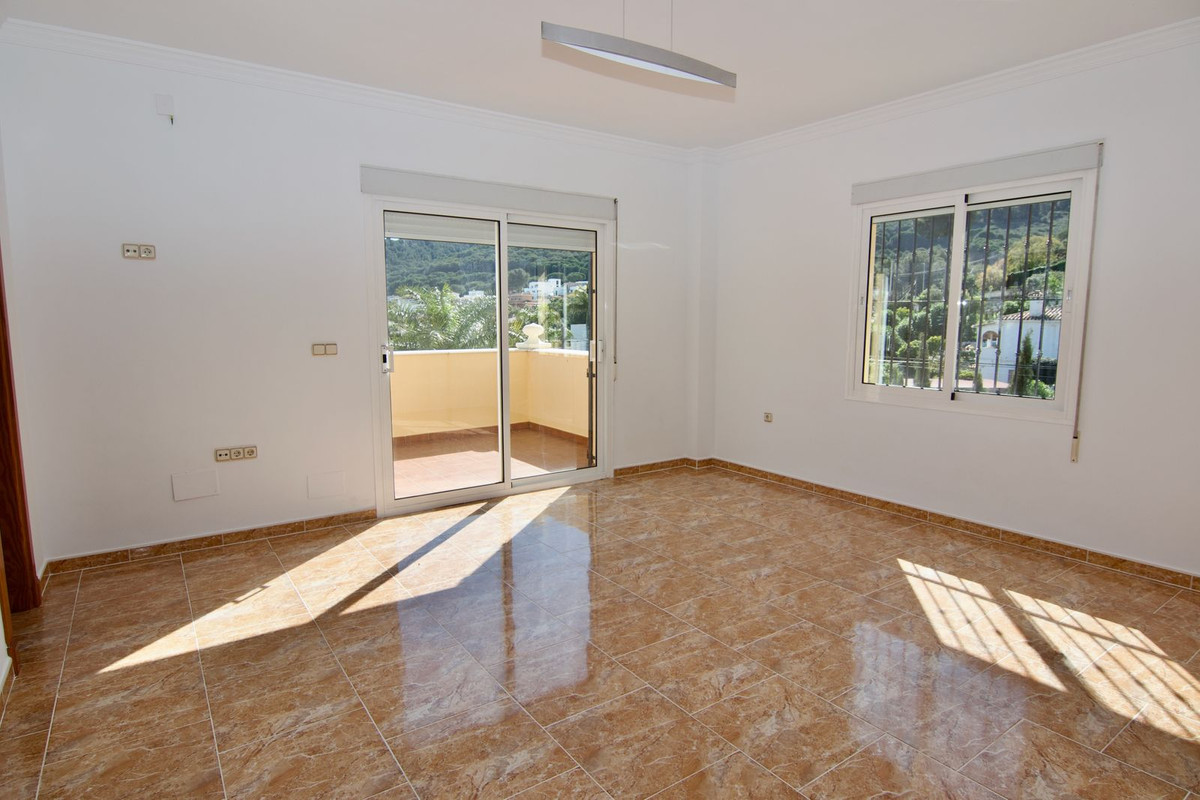 4 Bed Townhouse for sale in Alhaurín De La Torre Costa Del Sol, Málaga, Spain