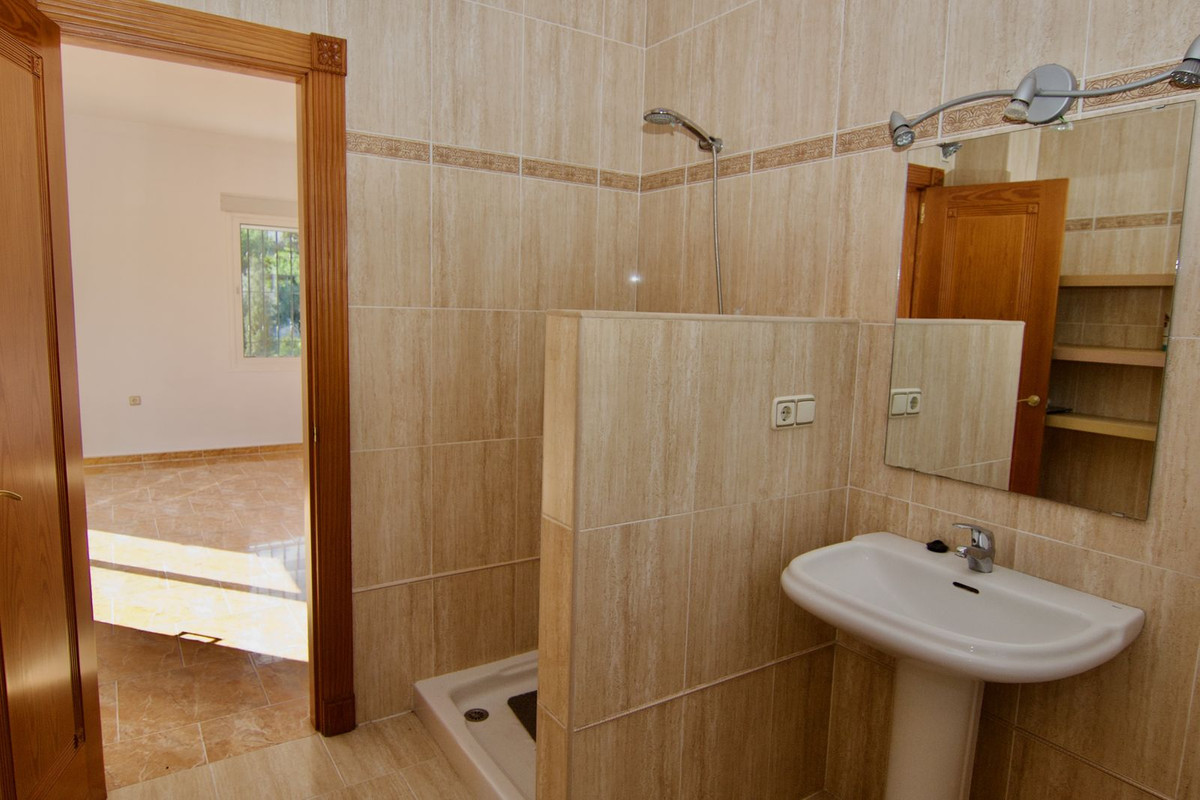 4 Bed Townhouse for sale in Alhaurín De La Torre Costa Del Sol, Málaga, Spain