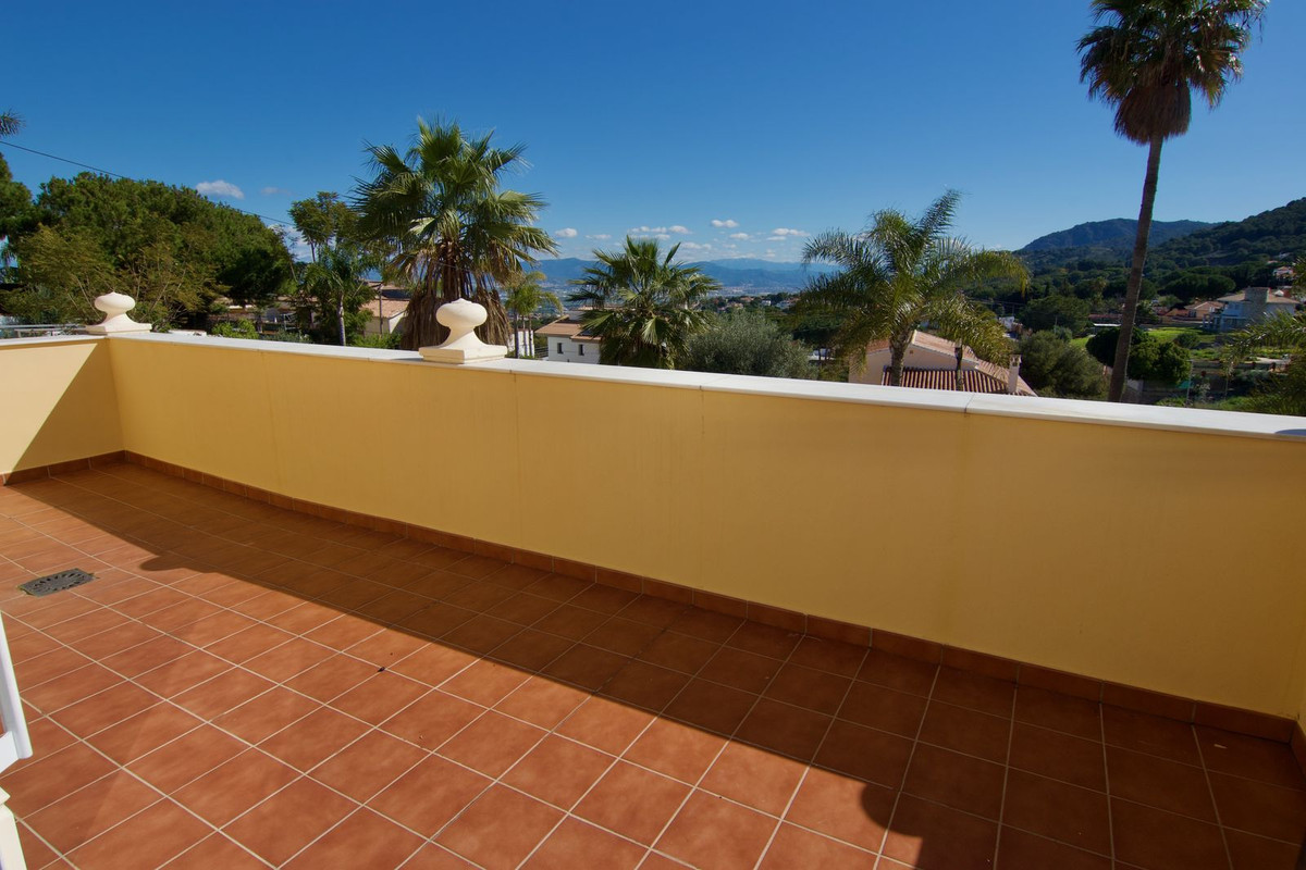 4 Bed Townhouse for sale in Alhaurín De La Torre Costa Del Sol, Málaga, Spain