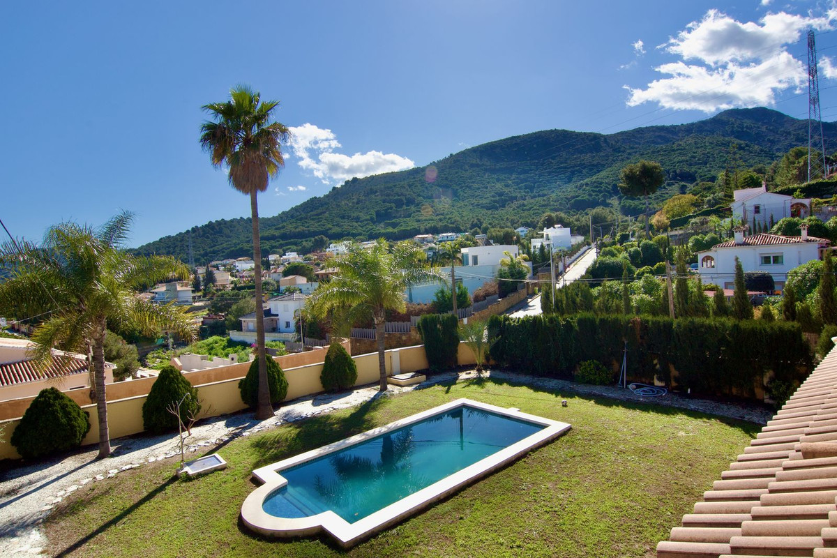 4 Bed Townhouse for sale in Alhaurín De La Torre Costa Del Sol, Málaga, Spain