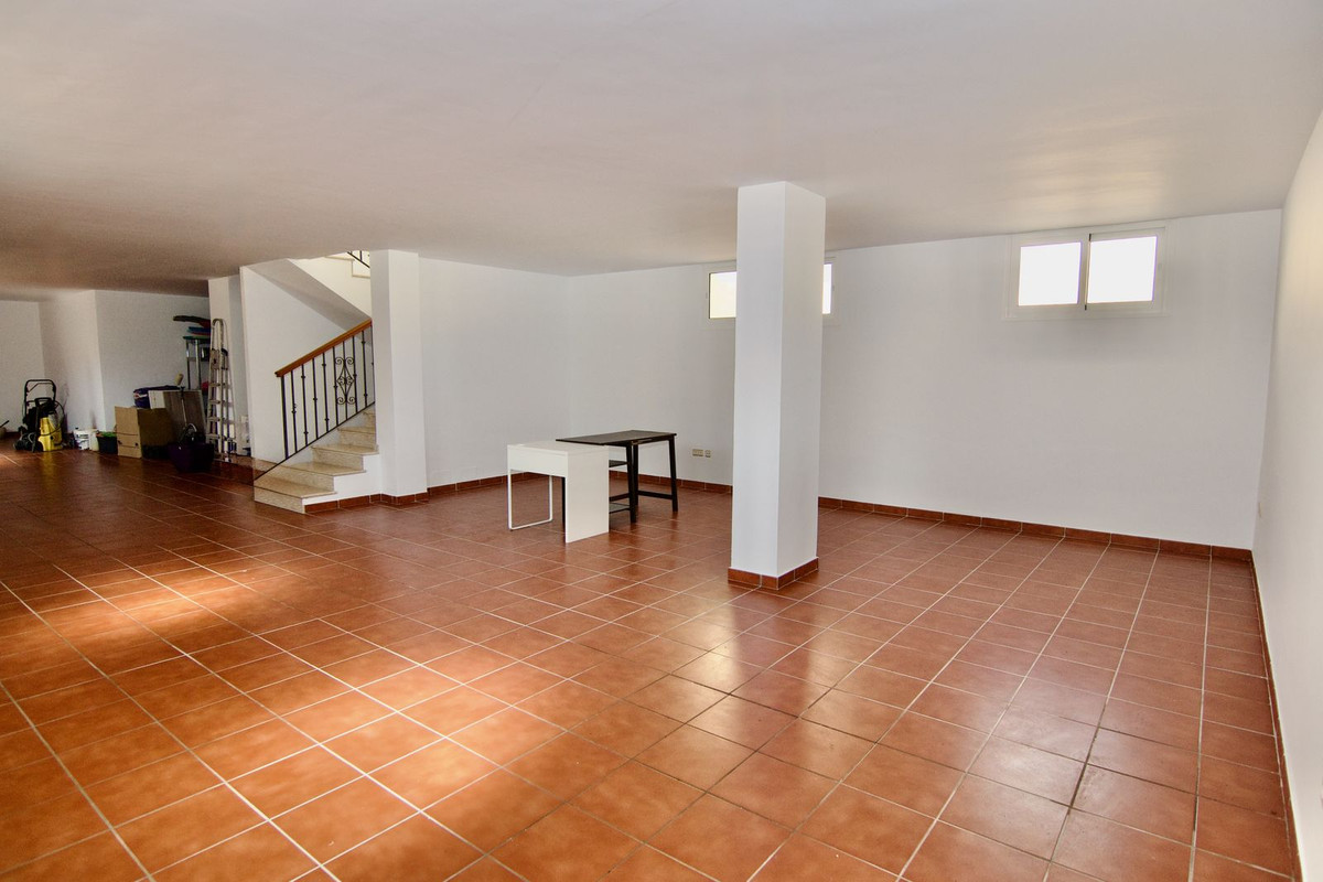 4 Bed Townhouse for sale in Alhaurín De La Torre Costa Del Sol, Málaga, Spain