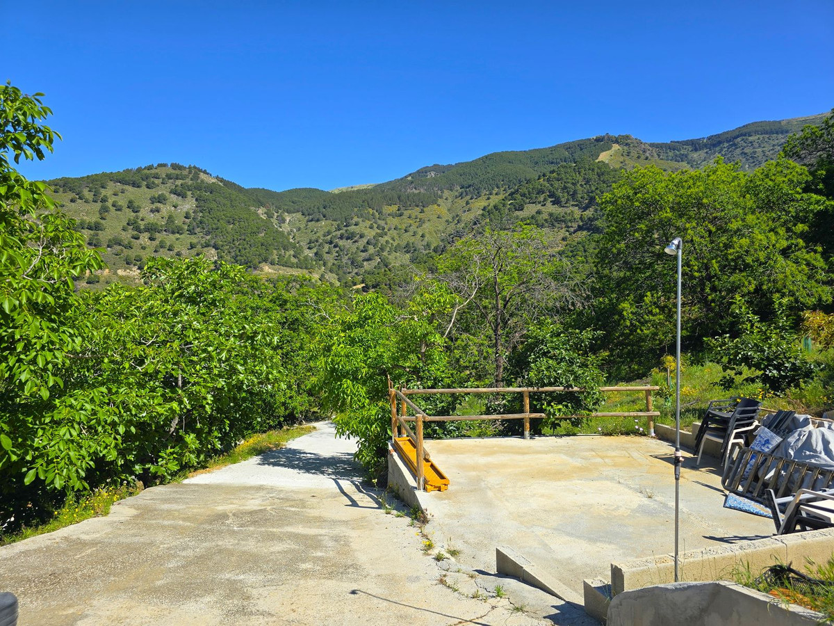 Se vende Finca - Cortijo de 3 dormitorios en Costa Del Sol East, Málaga, España
