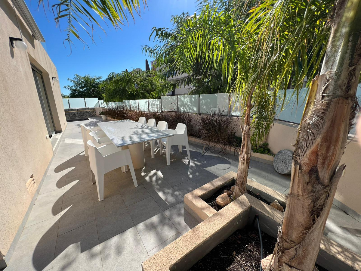 Se vende Villa - Chalet de 3 dormitorios en Costa Blanca, Alicante, España