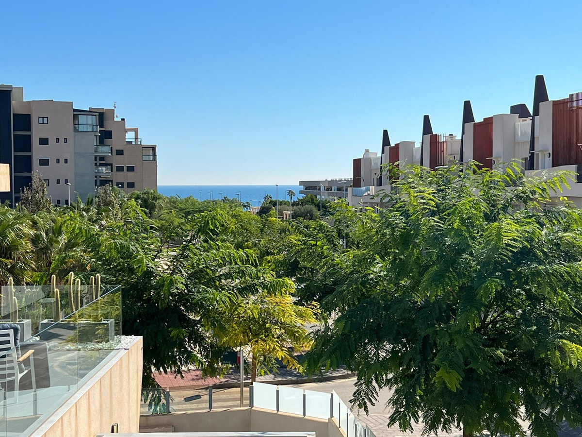 Se vende Villa - Chalet de 3 dormitorios en Costa Blanca, Alicante, España