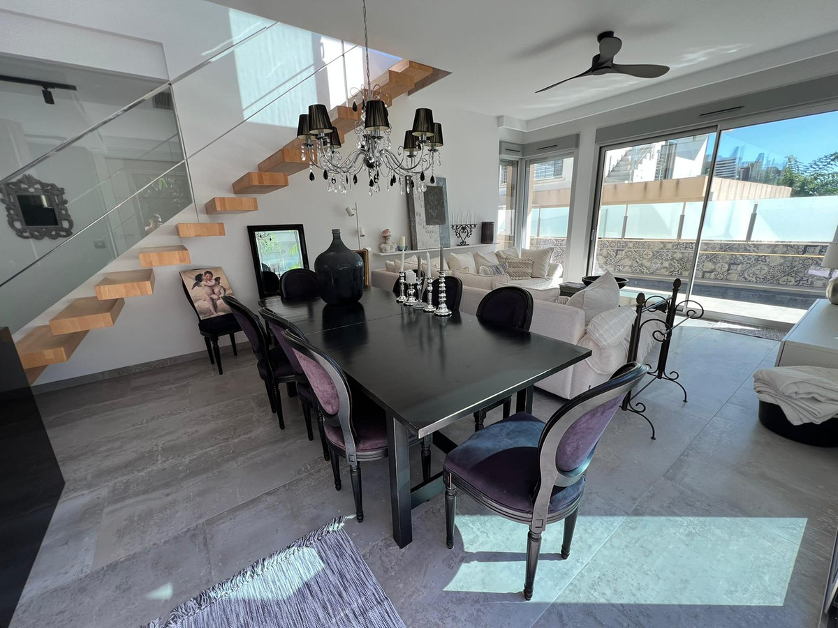 Se vende Villa - Chalet de 3 dormitorios en Costa Blanca, Alicante, España