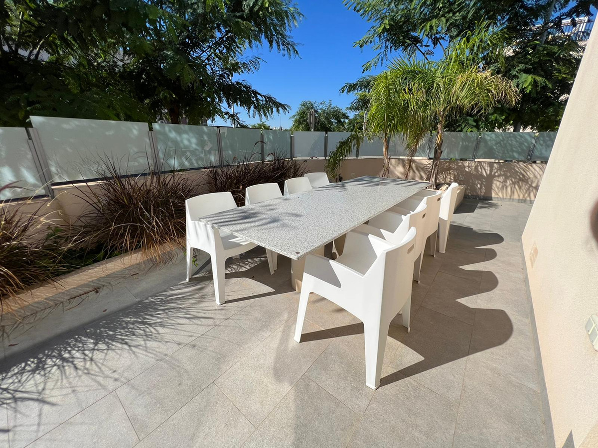 Se vende Villa - Chalet de 3 dormitorios en Costa Blanca, Alicante, España