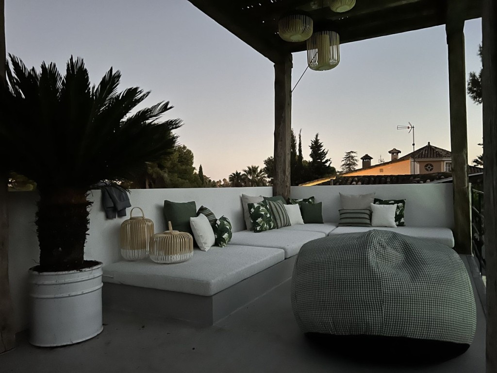 4 Bed Townhouse for sale in Nueva Andalucía Costa Del Sol, Málaga, Spain
