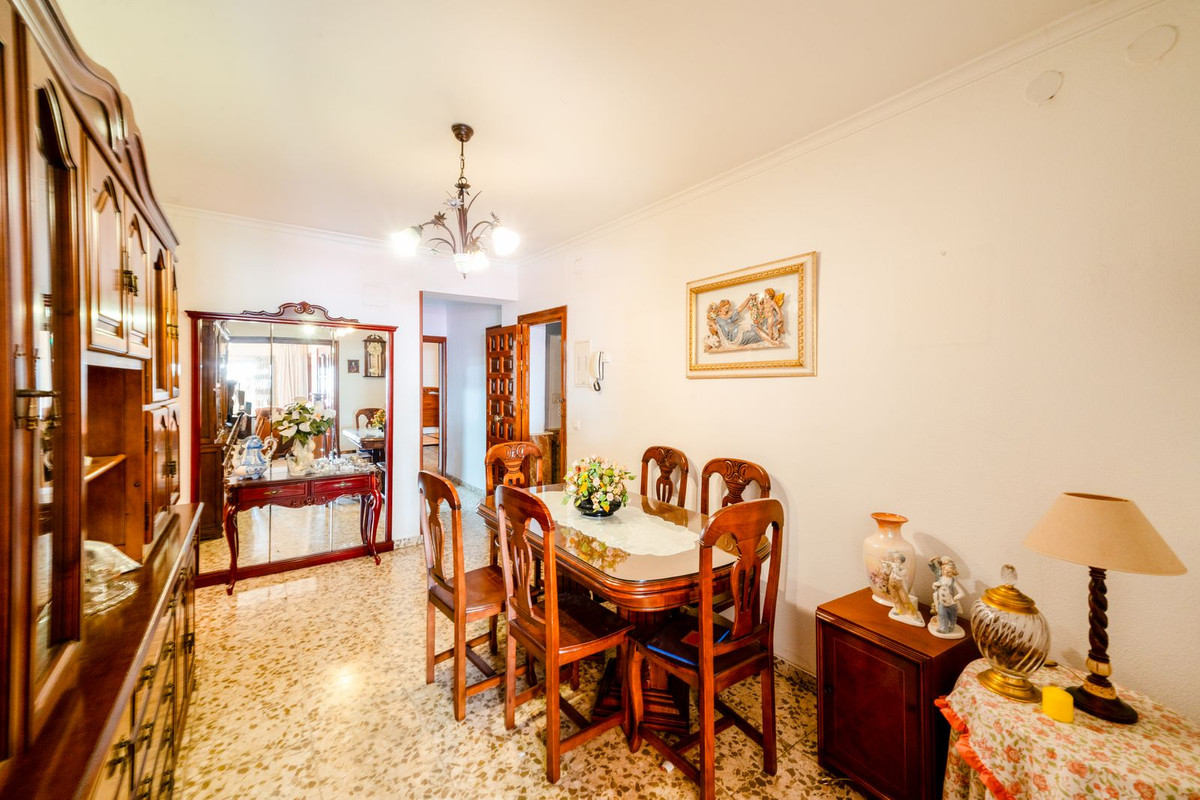 6 Bed Apartment for sale in Los Boliches Costa Del Sol, Málaga, Spain