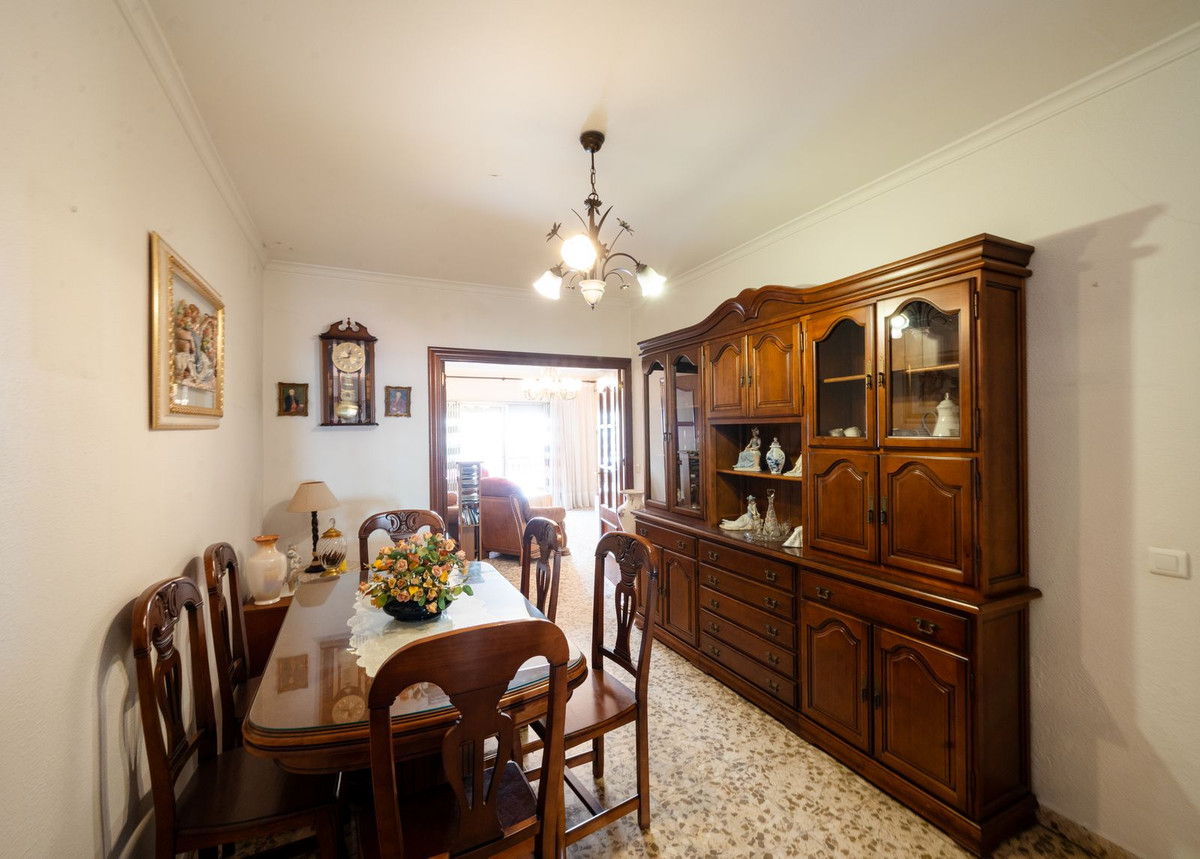 6 Bed Apartment for sale in Los Boliches Costa Del Sol, Málaga, Spain