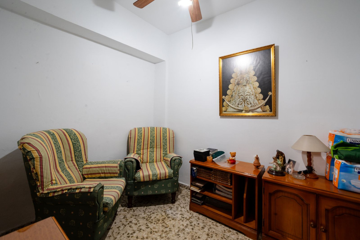 6 Bed Apartment for sale in Los Boliches Costa Del Sol, Málaga, Spain