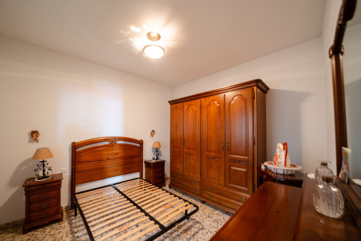 6 Bed Apartment for sale in Los Boliches Costa Del Sol, Málaga, Spain
