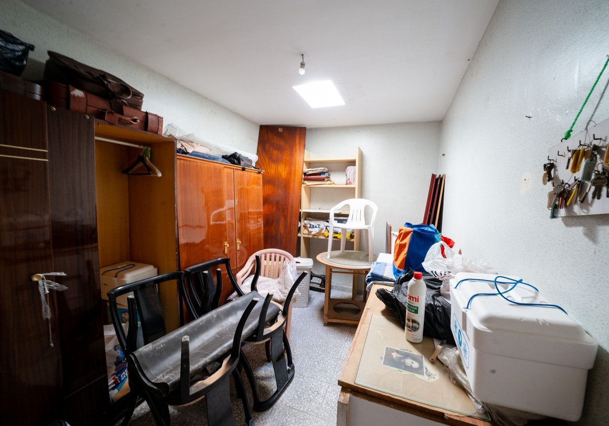 6 Bed Apartment for sale in Los Boliches Costa Del Sol, Málaga, Spain