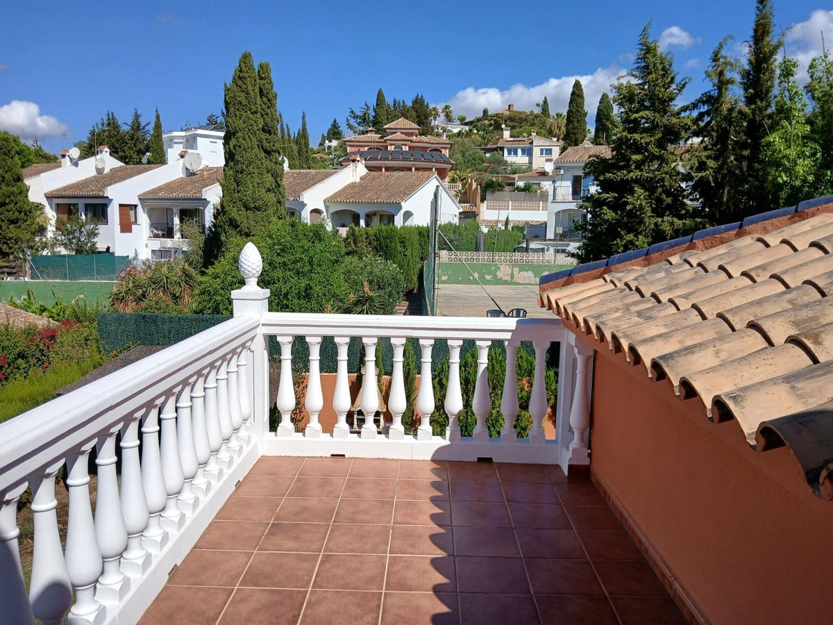 5 Bed Townhouse for sale in Mijas Costa Del Sol, Málaga, Spain
