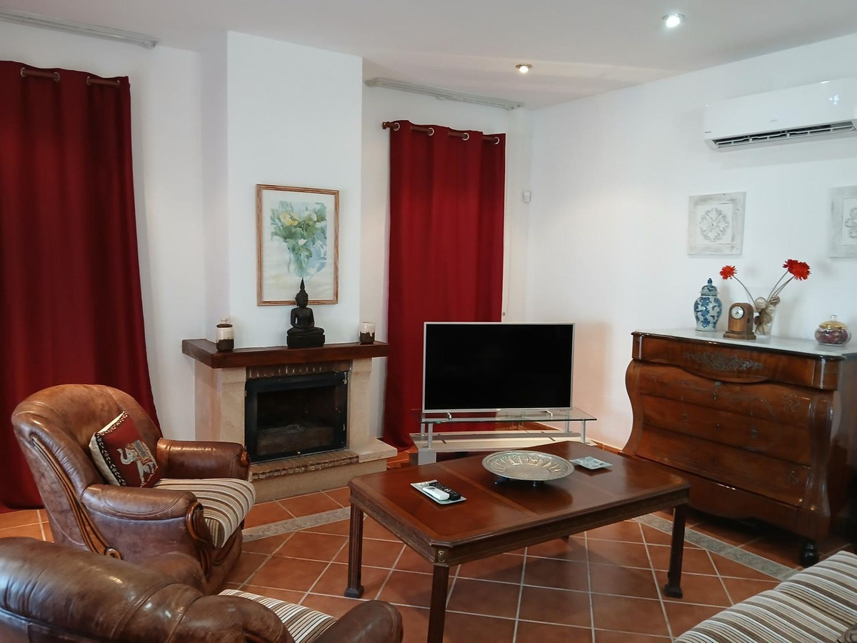 5 Bed Townhouse for sale in Mijas Costa Del Sol, Málaga, Spain