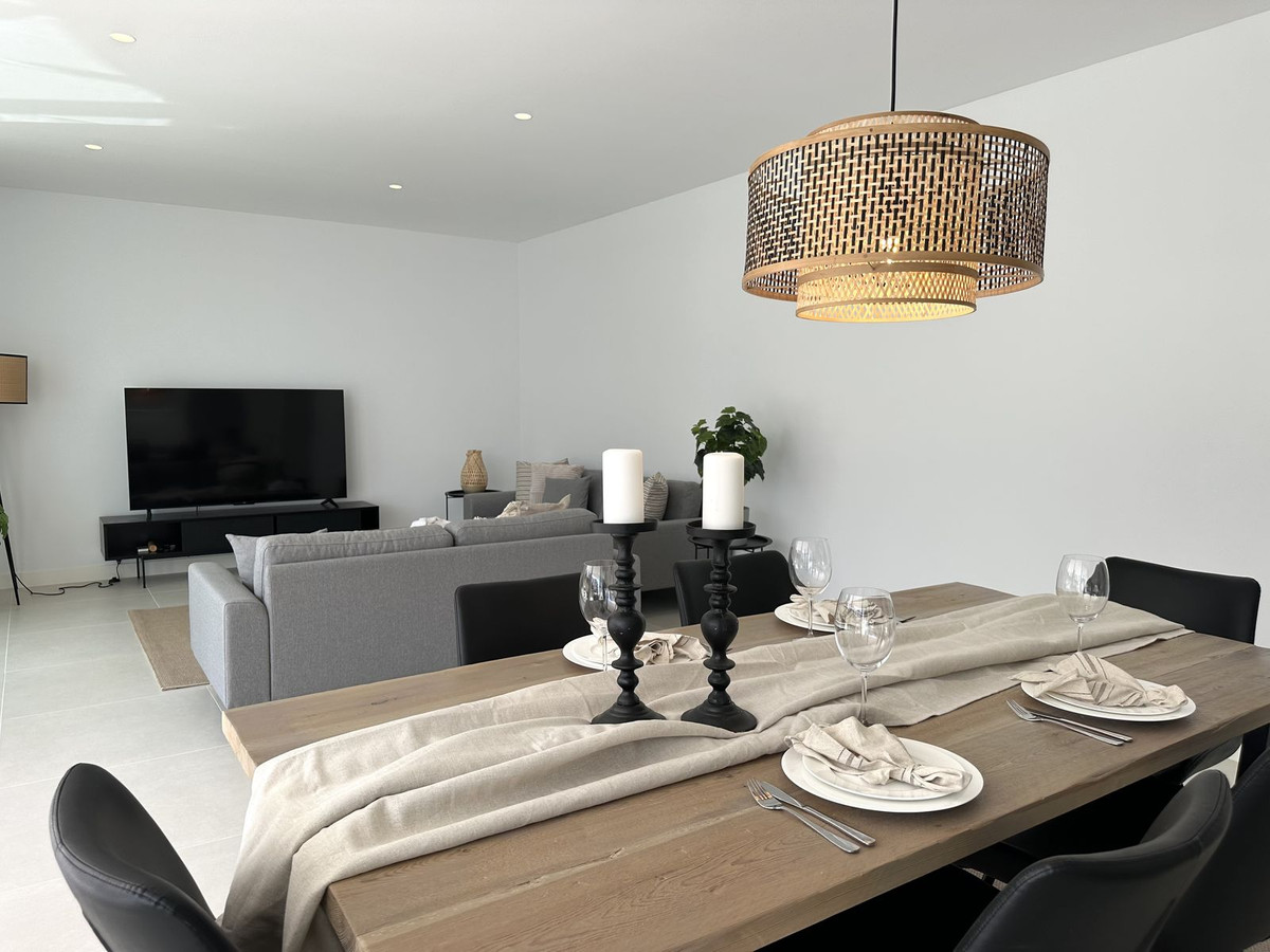 3 Bed Apartment for sale in Higueron Costa Del Sol, Málaga, Spain