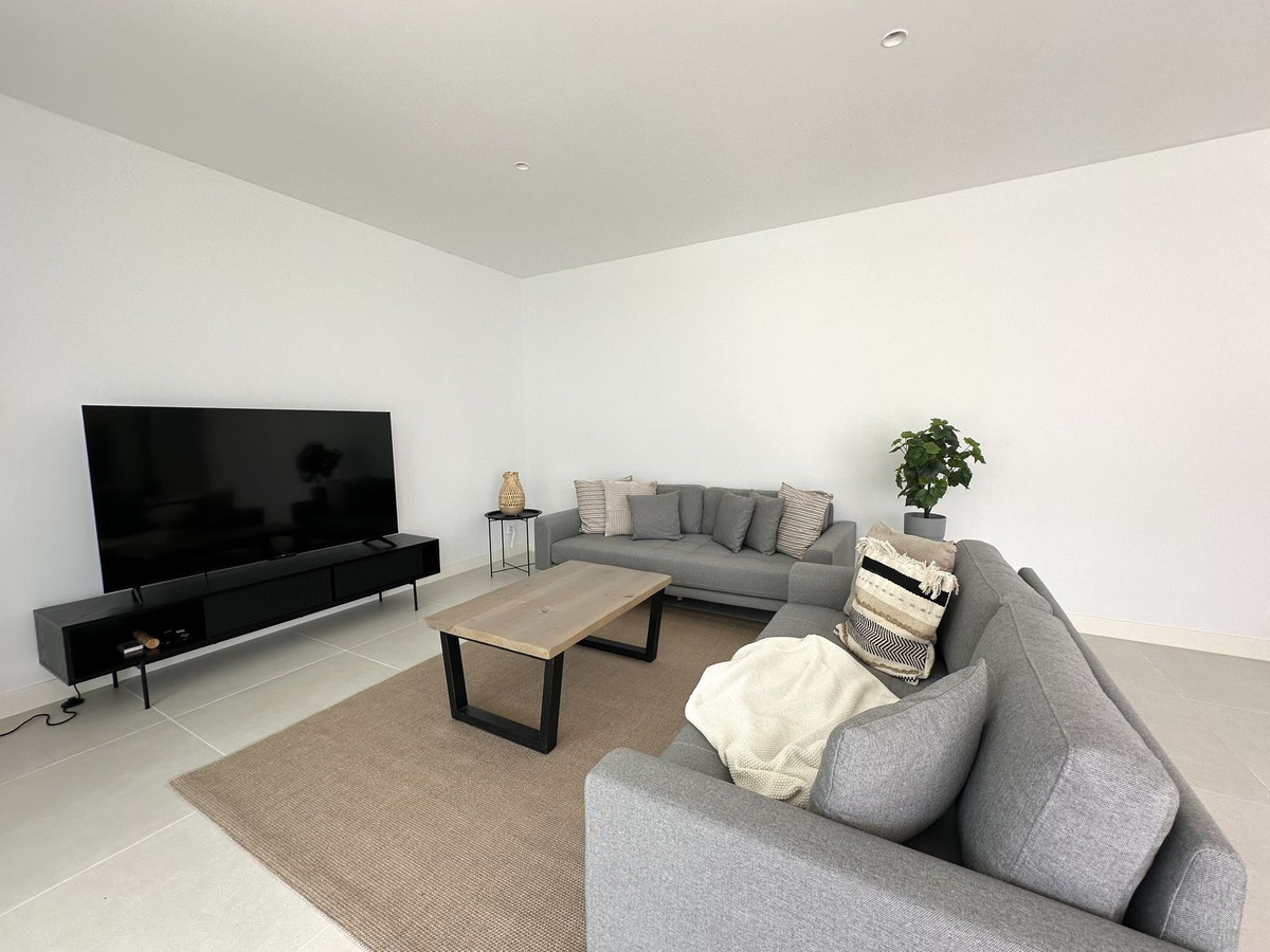 3 Bed Apartment for sale in Higueron Costa Del Sol, Málaga, Spain