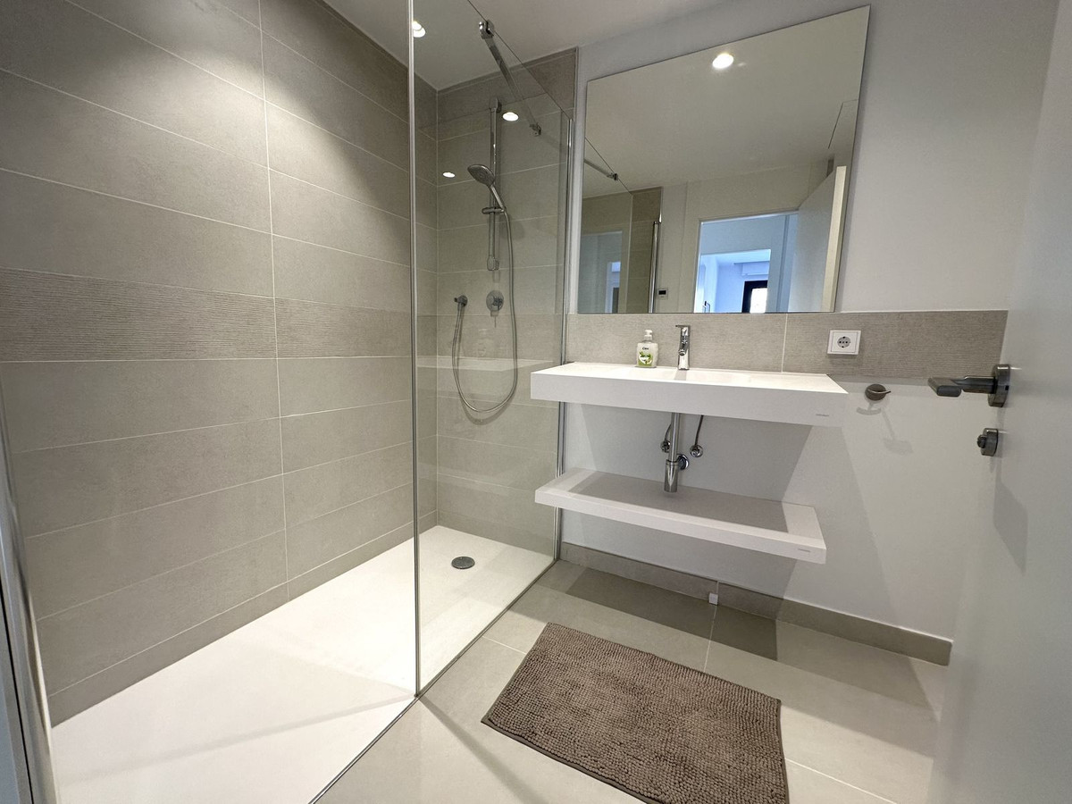 3 Bed Apartment for sale in Higueron Costa Del Sol, Málaga, Spain