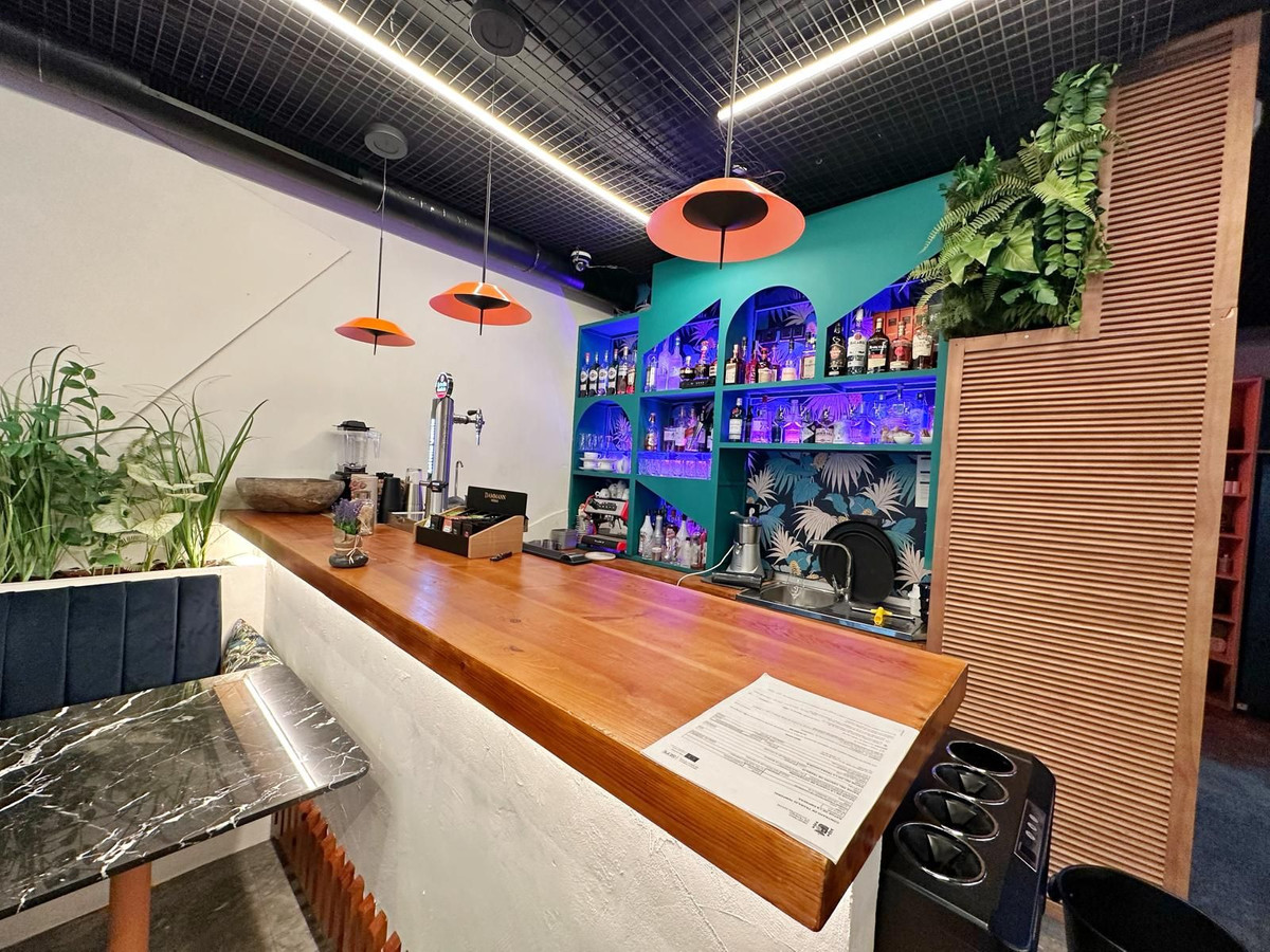 Commercial unit for sale in San Pedro De Alcántara Costa Del Sol, Málaga, Spain