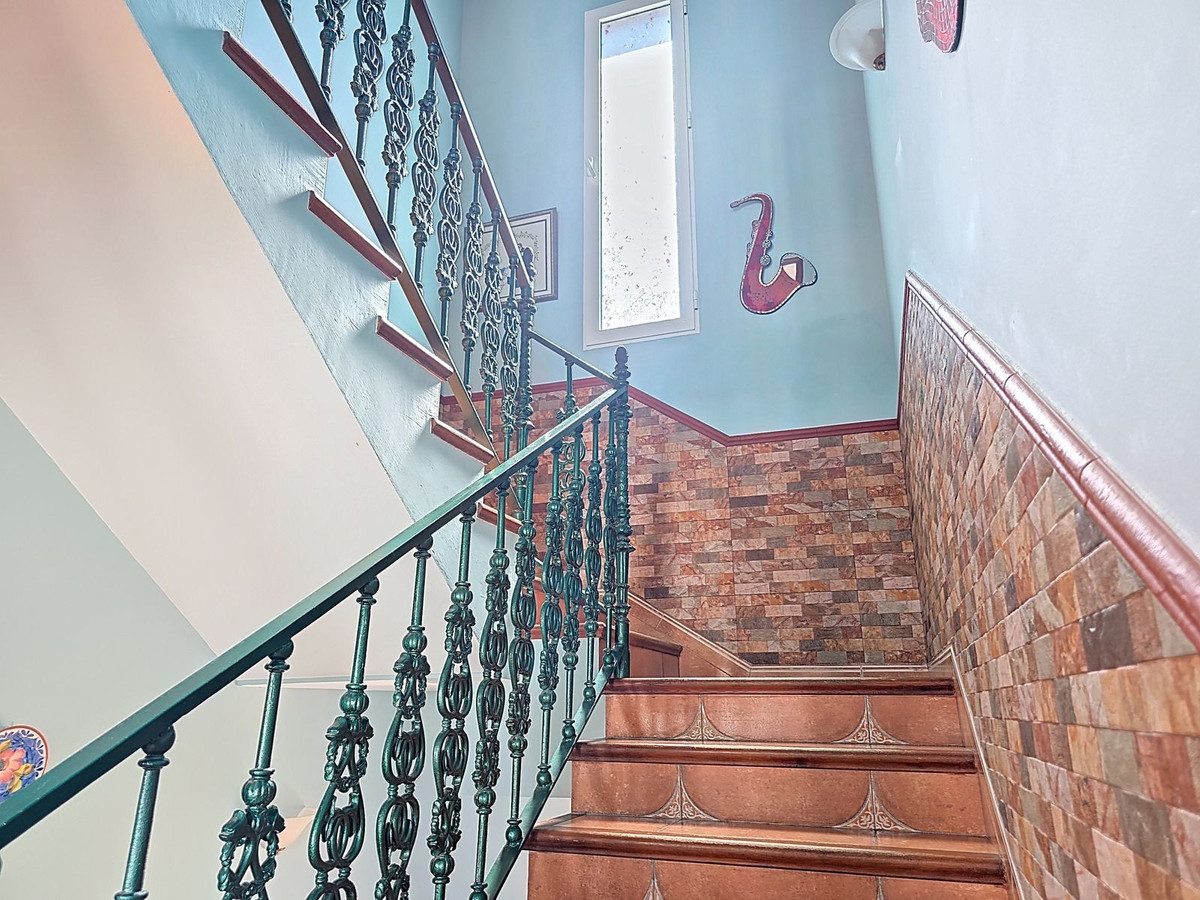 Se vende Villa - Chalet de 4 dormitorios en Costa Del Sol East, Málaga, España