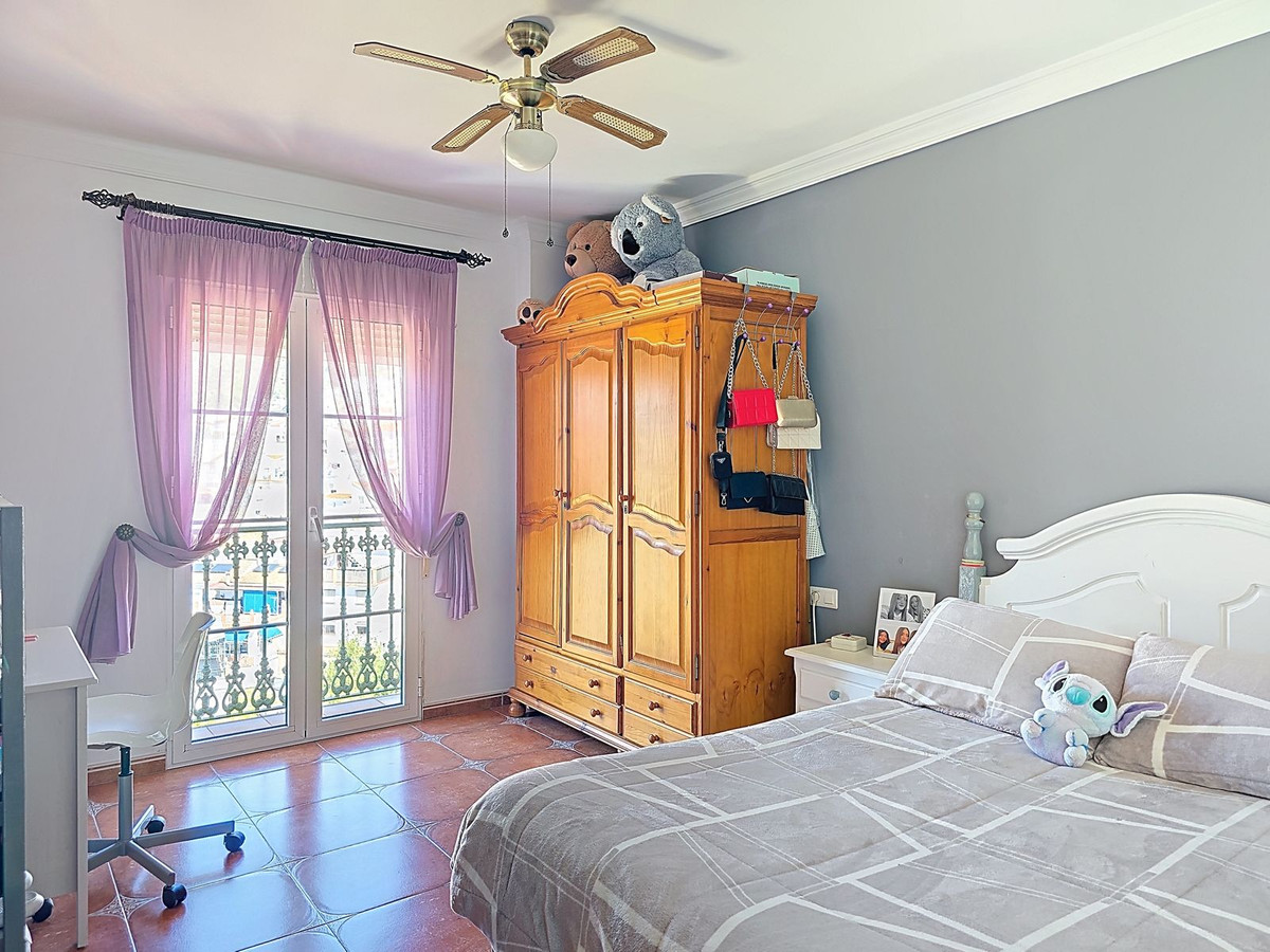 Se vende Villa - Chalet de 4 dormitorios en Costa Del Sol East, Málaga, España