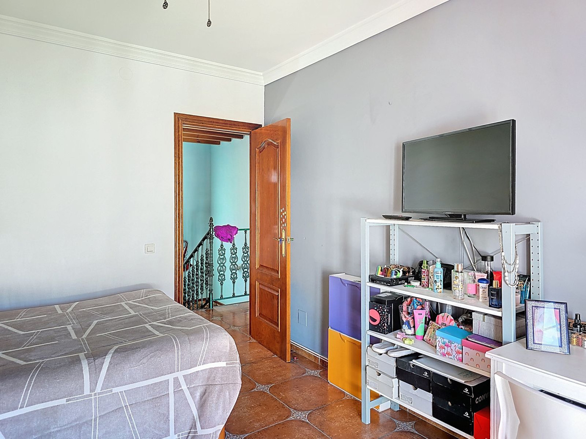 Se vende Villa - Chalet de 4 dormitorios en Costa Del Sol East, Málaga, España