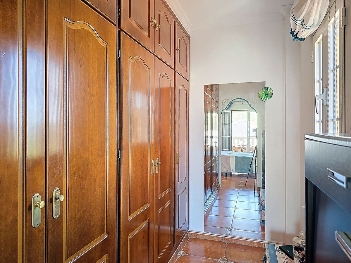 Se vende Villa - Chalet de 4 dormitorios en Costa Del Sol East, Málaga, España