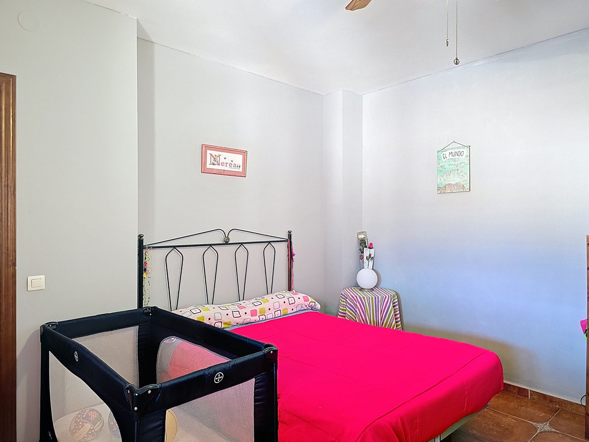 Se vende Villa - Chalet de 4 dormitorios en Costa Del Sol East, Málaga, España