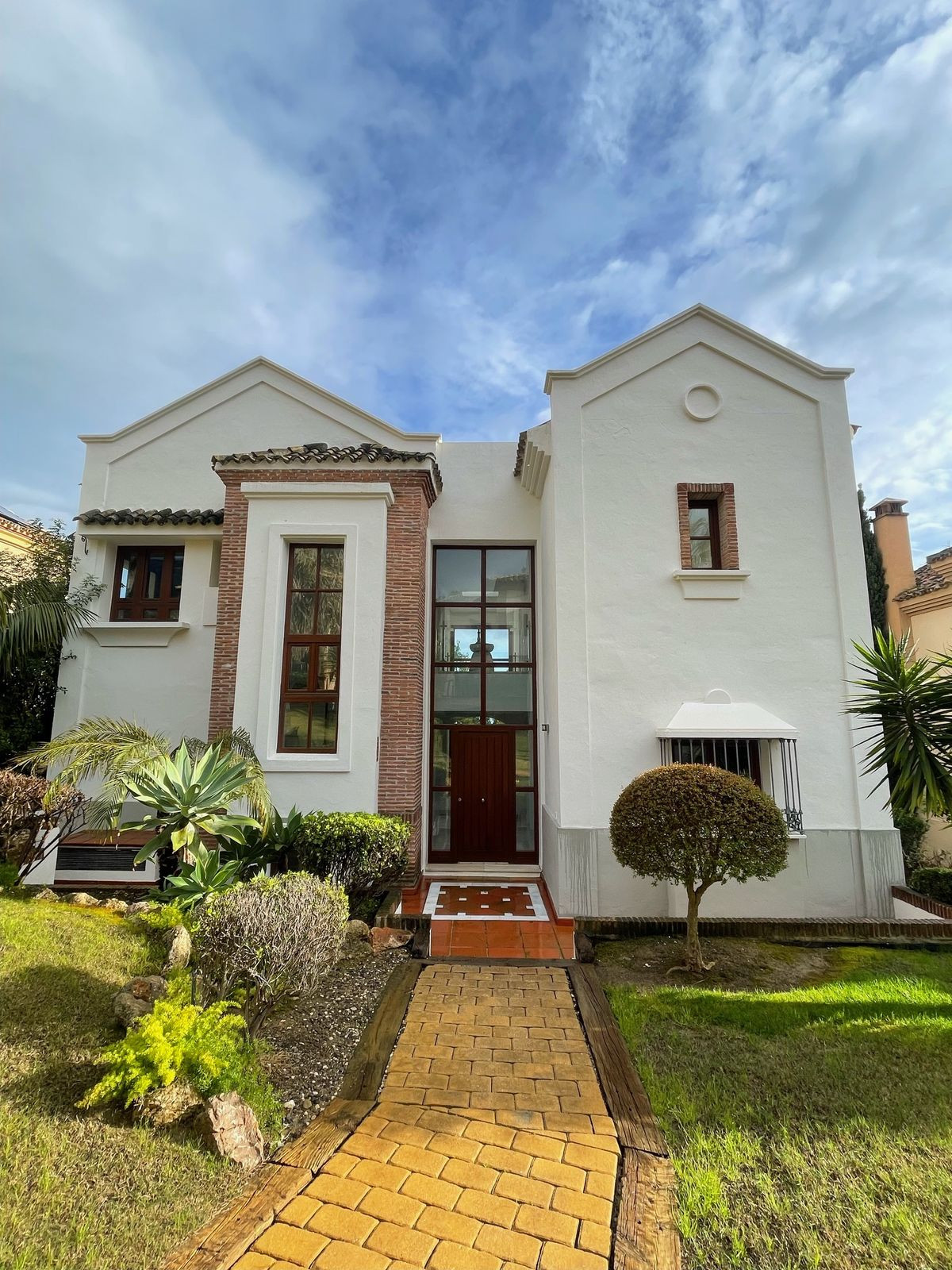 6 Bed Townhouse for sale in The Golden Mile Costa Del Sol, Málaga, Spain