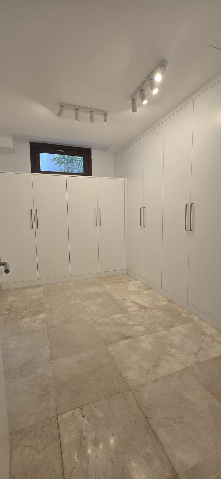 6 Bed Townhouse for sale in The Golden Mile Costa Del Sol, Málaga, Spain