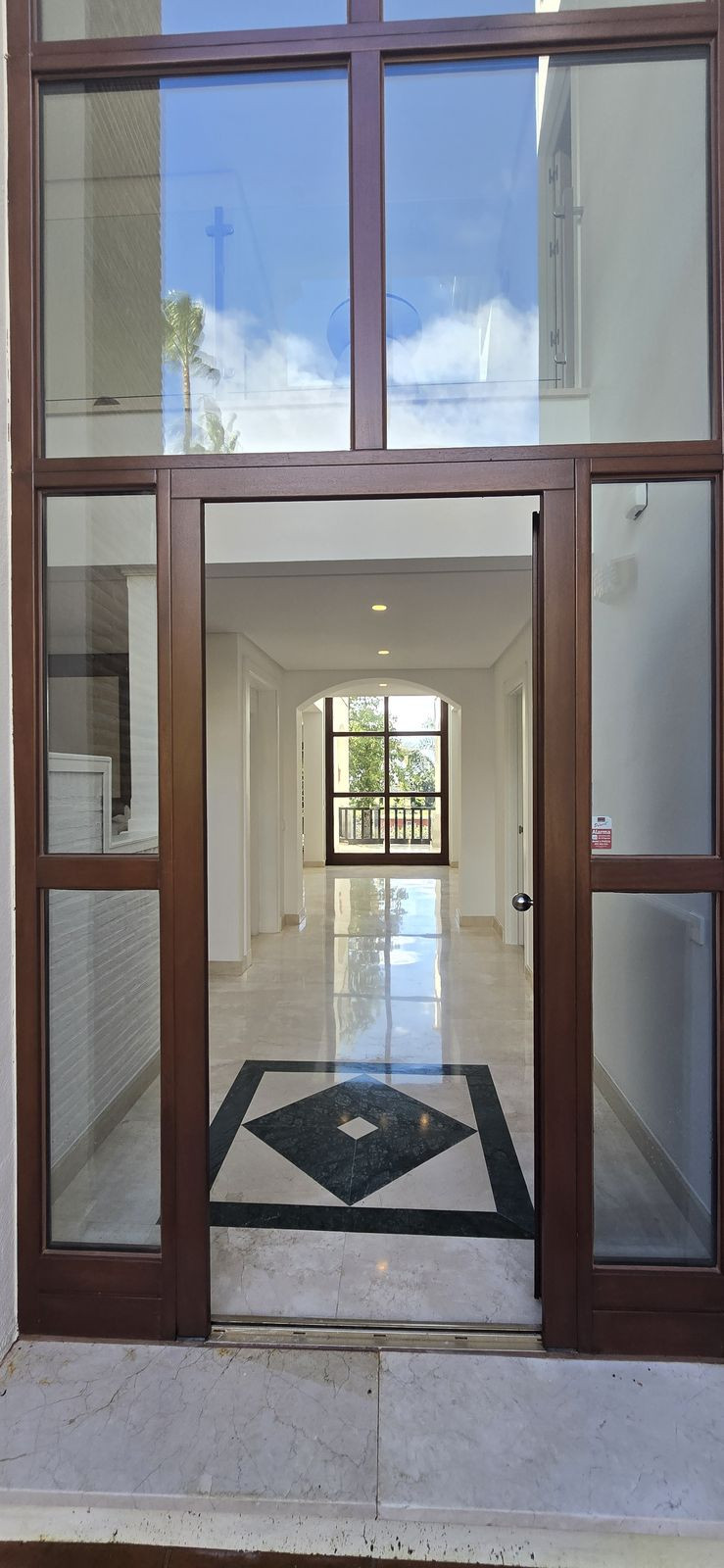 6 Bed Townhouse for sale in The Golden Mile Costa Del Sol, Málaga, Spain