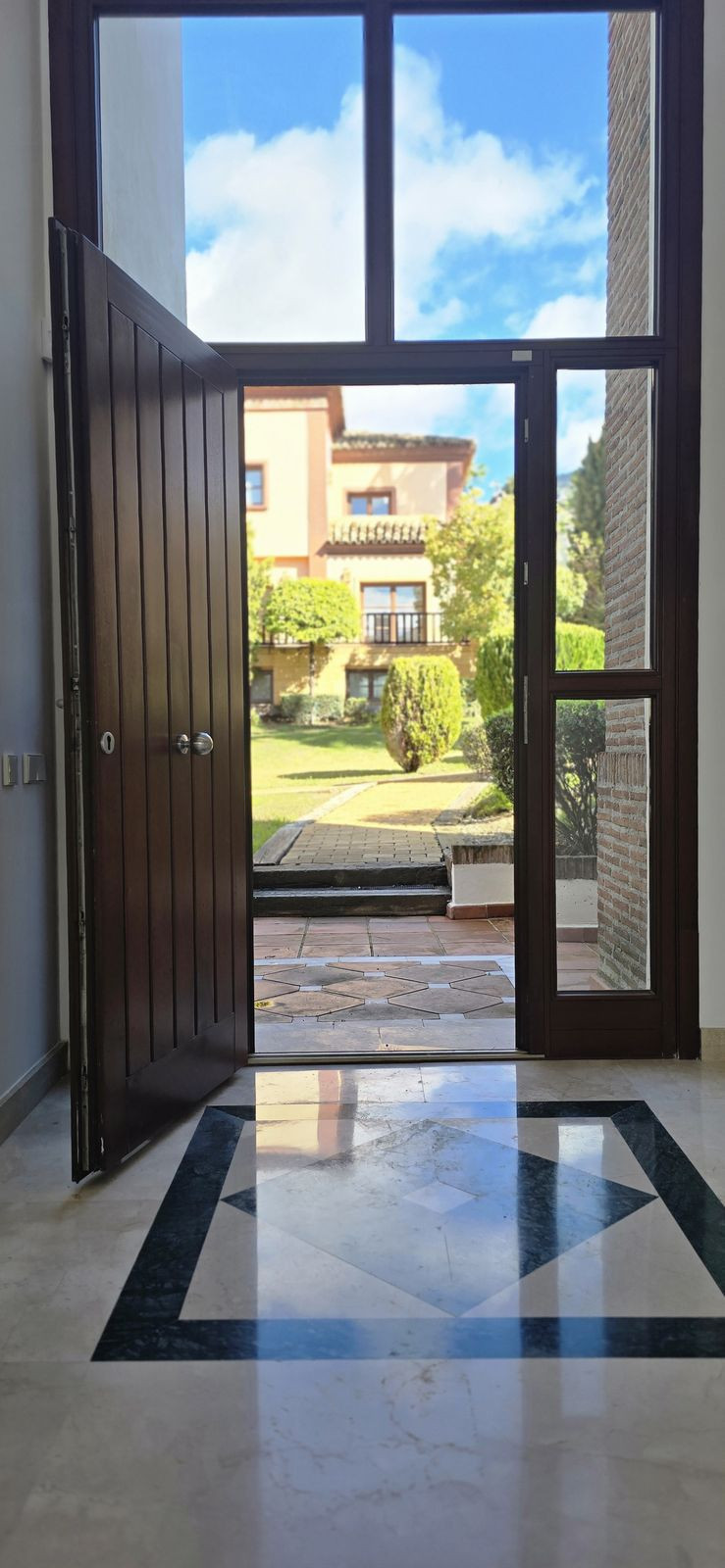 6 Bed Townhouse for sale in The Golden Mile Costa Del Sol, Málaga, Spain