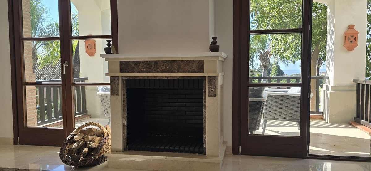 6 Bed Townhouse for sale in The Golden Mile Costa Del Sol, Málaga, Spain