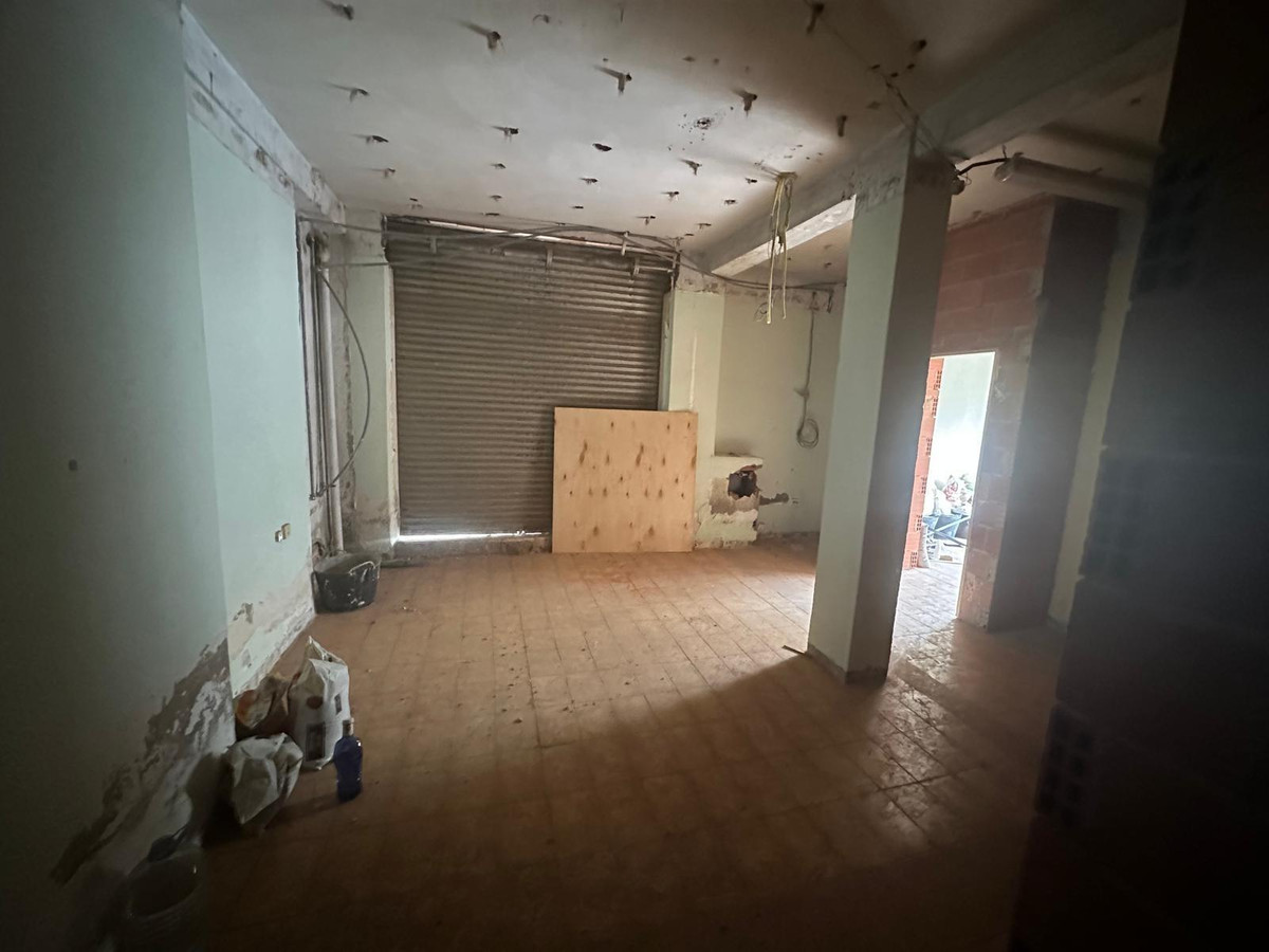 2 Bed Commercial unit for sale in Alicante Costa Blanca, Alicante, Spain