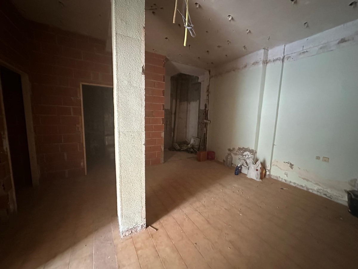 2 Bed Commercial unit for sale in Alicante Costa Blanca, Alicante, Spain