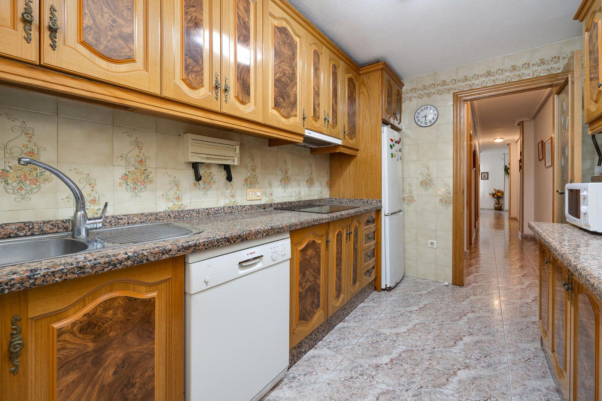4 Bed Apartment for sale in Guardamar Del Segura Costa Blanca, Alicante, Spain