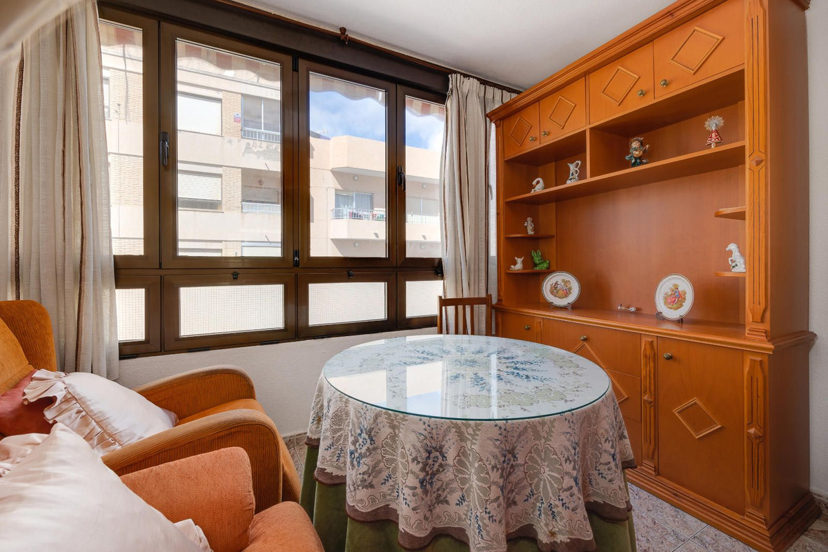 4 Bed Apartment for sale in Guardamar Del Segura Costa Blanca, Alicante, Spain