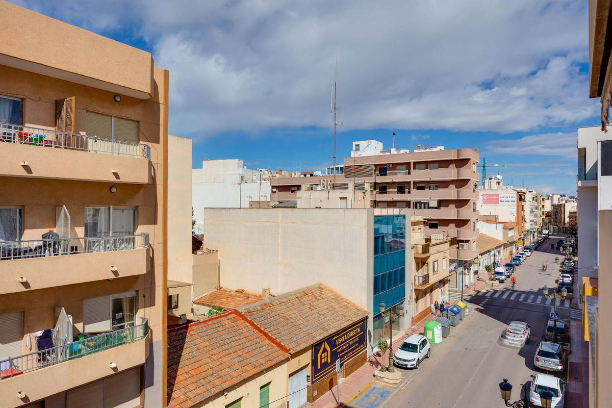 4 Bed Apartment for sale in Guardamar Del Segura Costa Blanca, Alicante, Spain