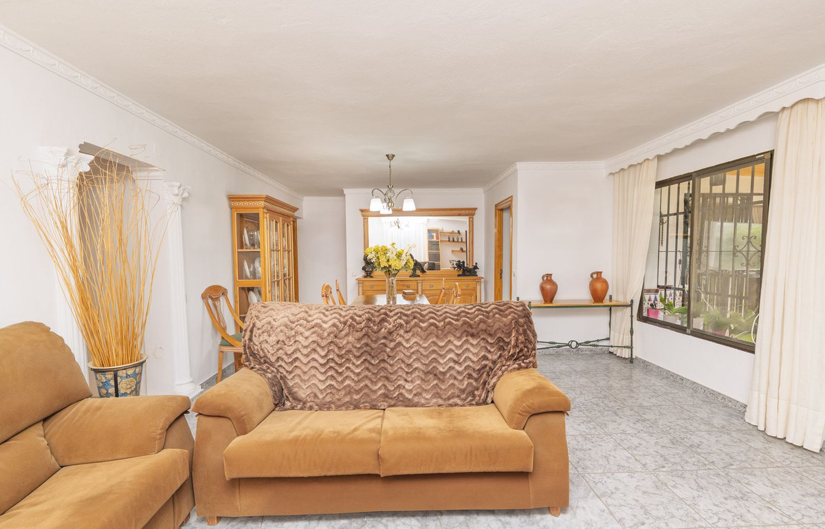 3 Bed Townhouse for sale in Las Chapas Costa Del Sol, Málaga, Spain