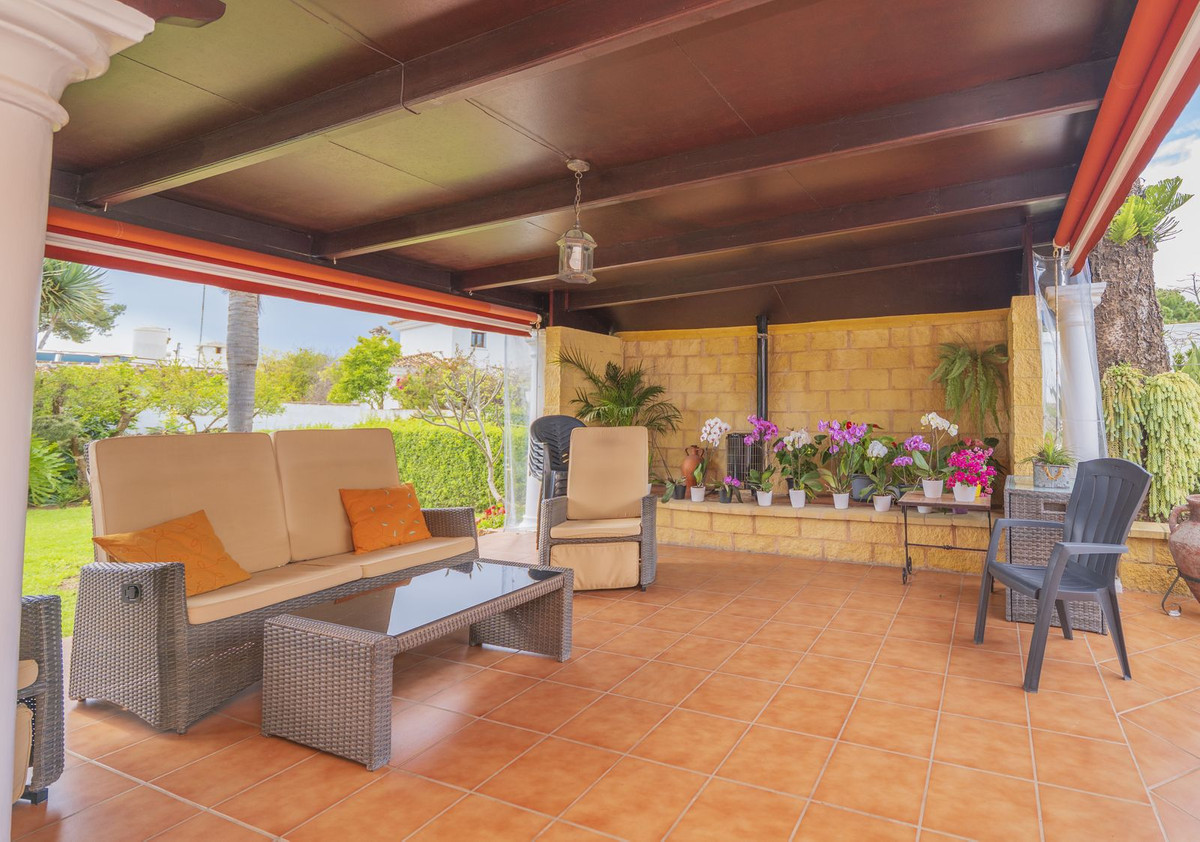3 Bed Townhouse for sale in Las Chapas Costa Del Sol, Málaga, Spain