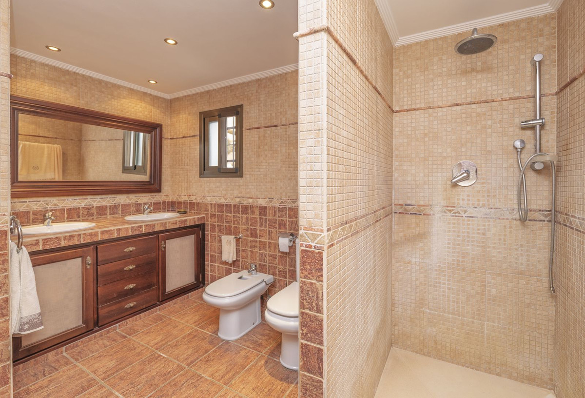 3 Bed Townhouse for sale in Las Chapas Costa Del Sol, Málaga, Spain