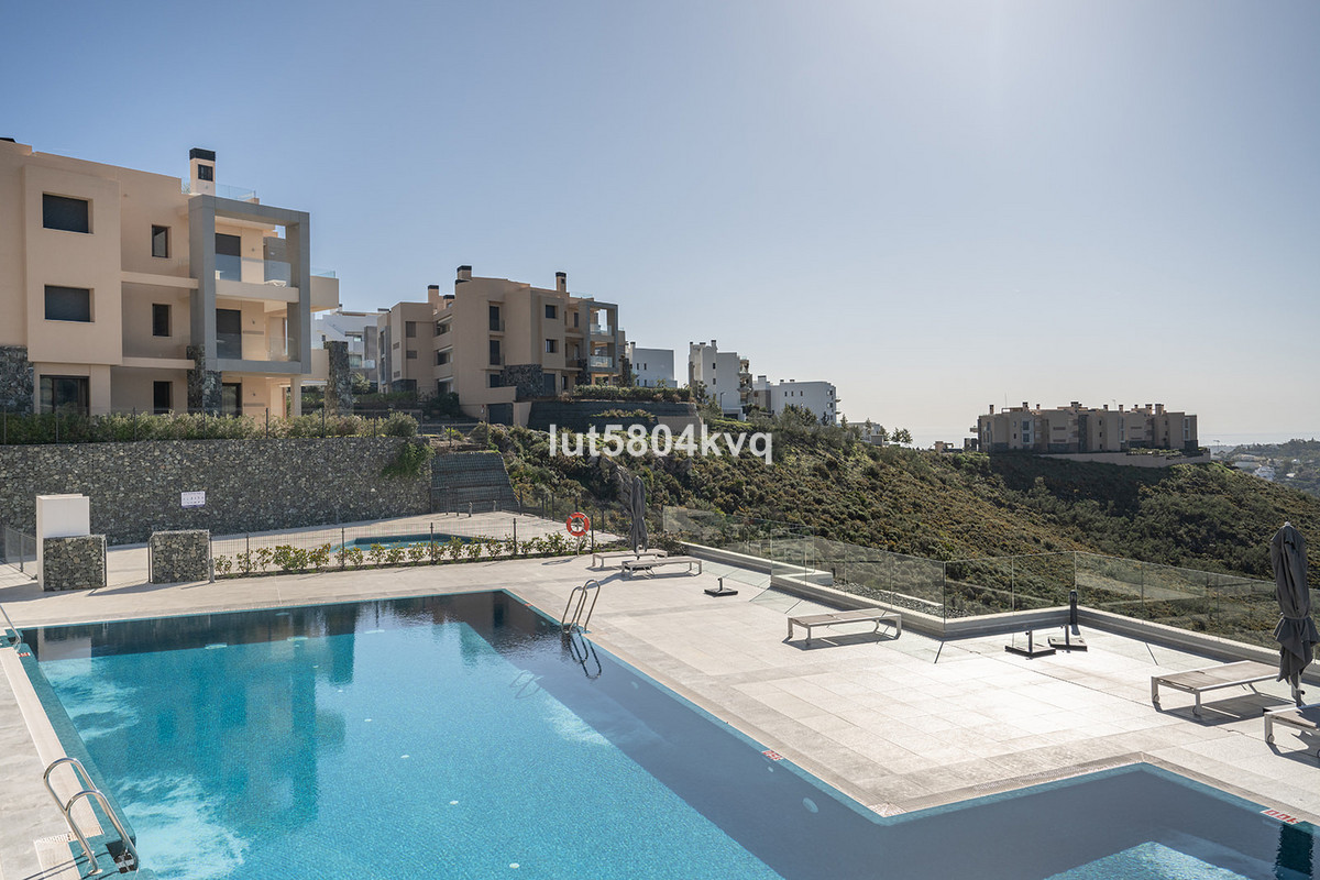 3 Bed Apartment for sale in Benahavís Costa Del Sol, Málaga, Spain