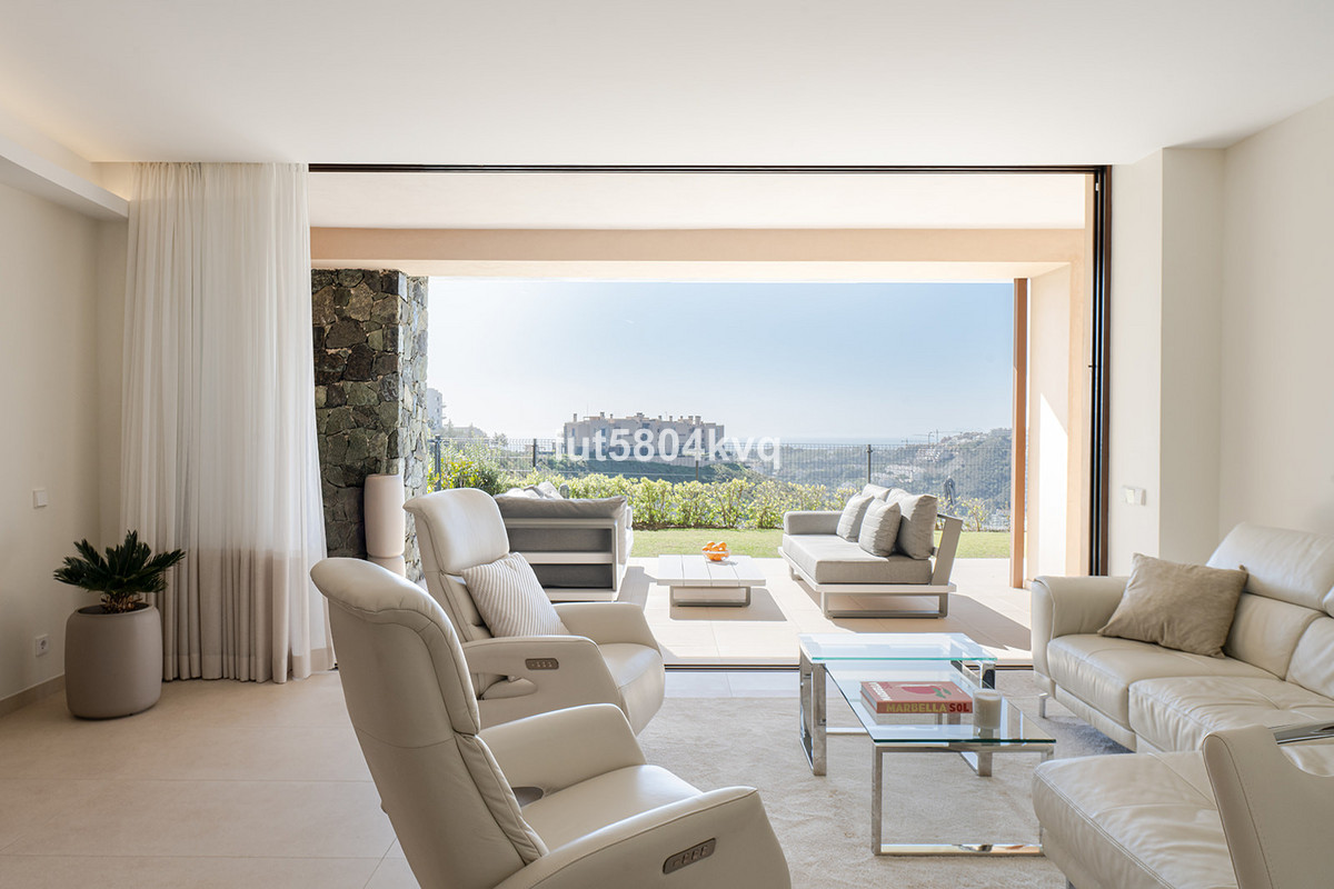 3 Bed Apartment for sale in Benahavís Costa Del Sol, Málaga, Spain