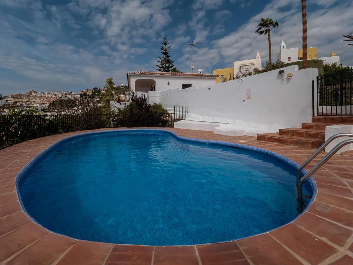 4 Bed Townhouse for sale in Nerja Costa Del Sol East, Málaga, Spain